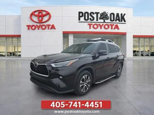 2022 Toyota Highlander XLE FWD photo