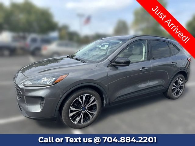 2022 Ford Escape SE Hybrid FWD photo