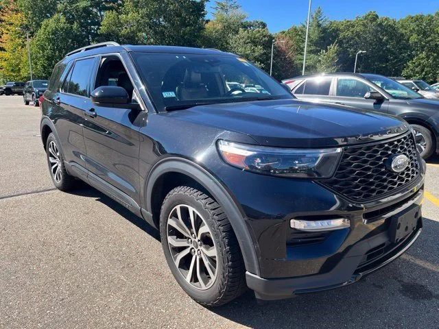 2022 Ford Explorer ST 4WD photo