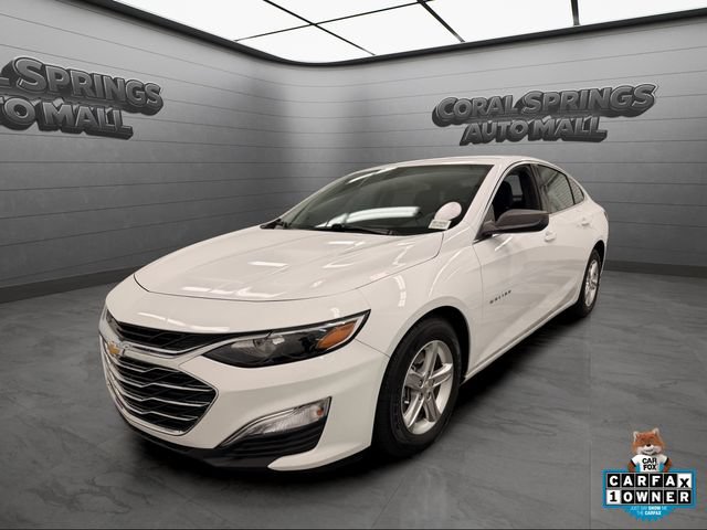 2022 Chevrolet Malibu LS FWD photo