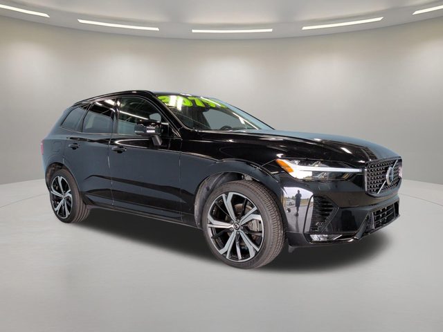 2023 Volvo XC60 Ultimate Dark Theme FWD photo