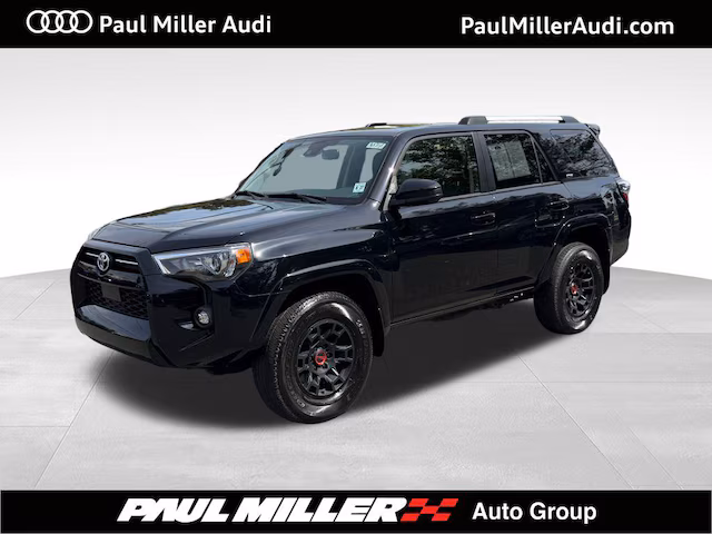 2022 Toyota 4Runner SR5 4WD photo
