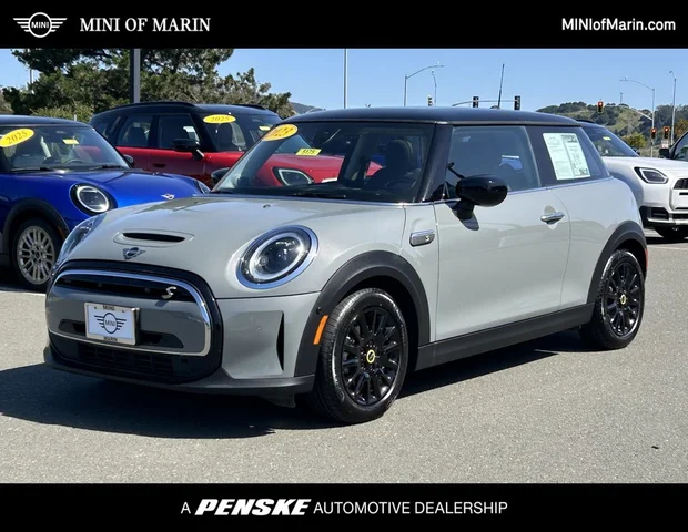 2023 MINI Hardtop 2 Door Cooper SE FWD photo