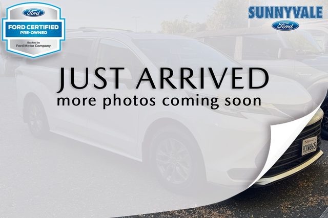 2022 Toyota Sienna LE AWD photo