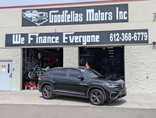 2021 Volkswagen Atlas Cross Sport 3.6L V6 SE w/Technology R-Line AWD photo