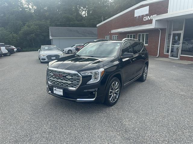 2022 GMC Terrain Denali AWD photo