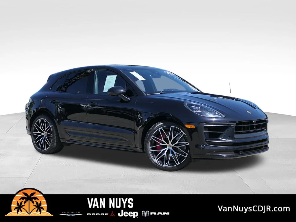 2022 Porsche Macan GTS AWD photo