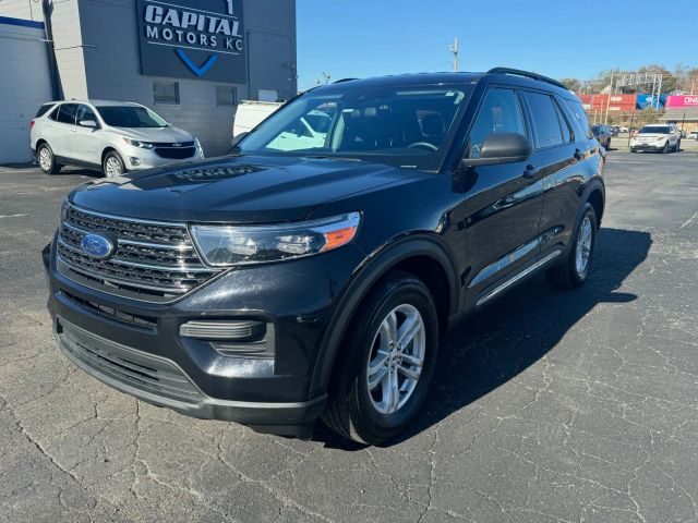 2022 Ford Explorer XLT 4WD photo