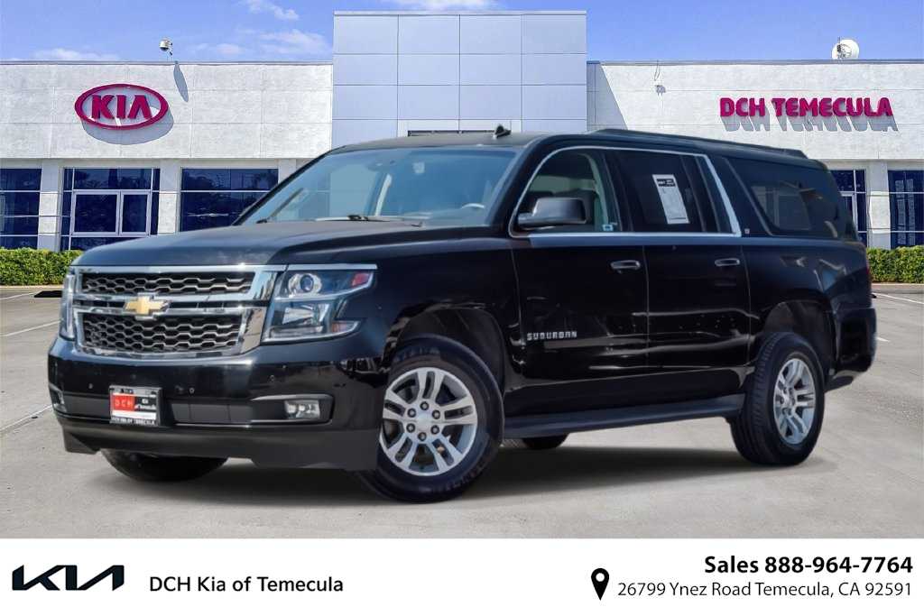 2015 Chevrolet Suburban LT 4WD photo