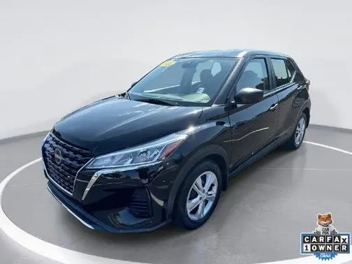 2022 Nissan Kicks S FWD photo