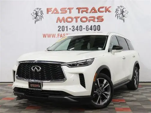 2022 Infiniti QX60 LUXE AWD photo