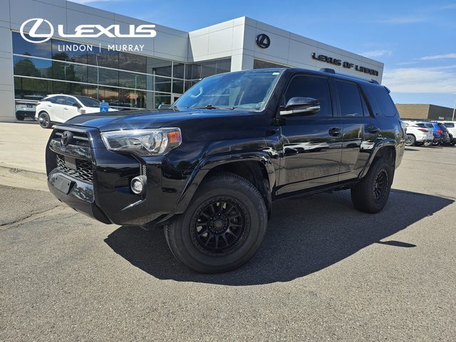 2022 Toyota 4Runner SR5 Premium 4WD photo