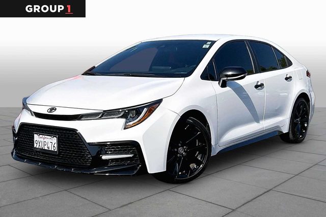 2022 Toyota Corolla SE Nightshade FWD photo