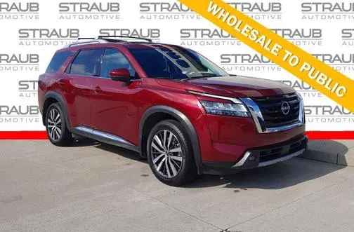2022 Nissan Pathfinder Platinum 4WD photo