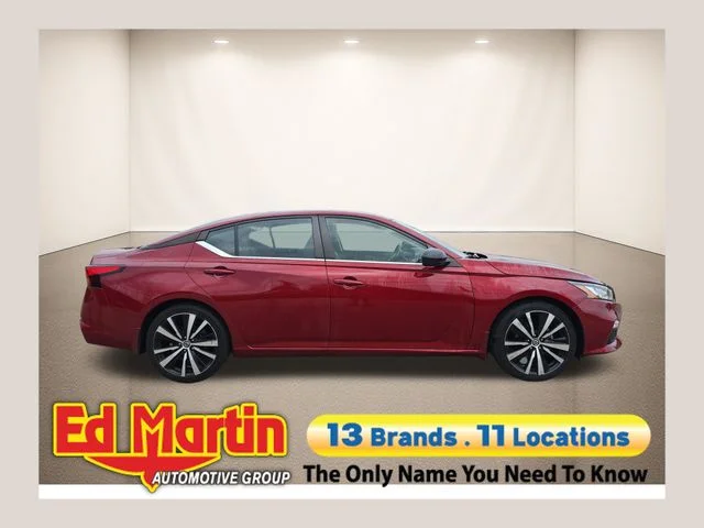 2022 Nissan Altima 2.5 SR FWD photo