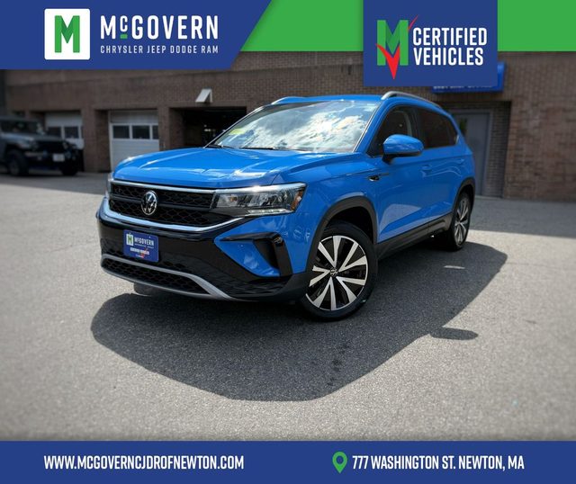 2022 Volkswagen Taos SE AWD photo