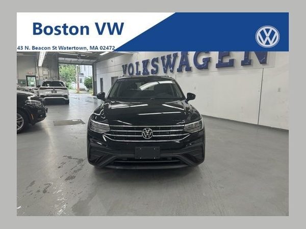 2022 Volkswagen Tiguan SE AWD photo