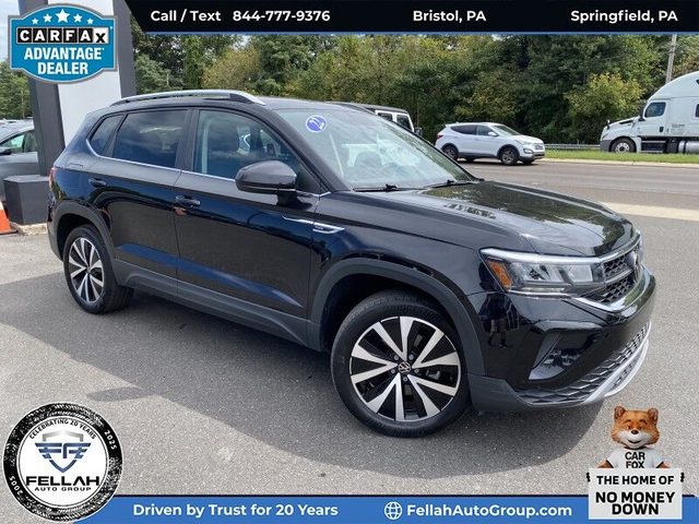 2022 Volkswagen Taos SE AWD photo