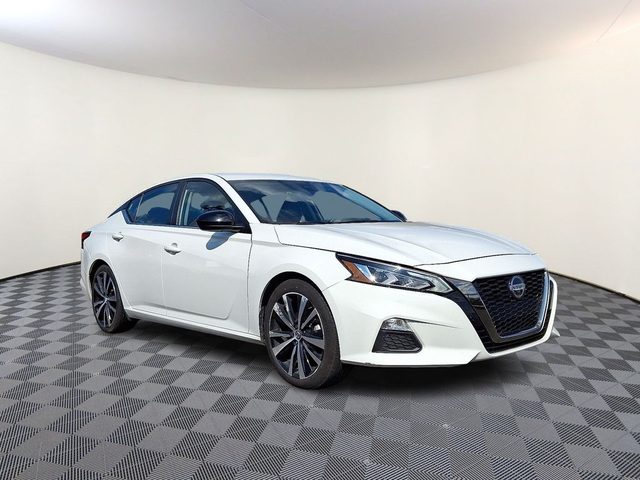 2022 Nissan Altima 2.5 SR FWD photo