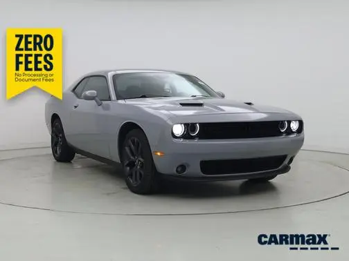 2022 Dodge Challenger SXT RWD photo
