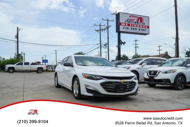 2022 Chevrolet Malibu LS FWD photo