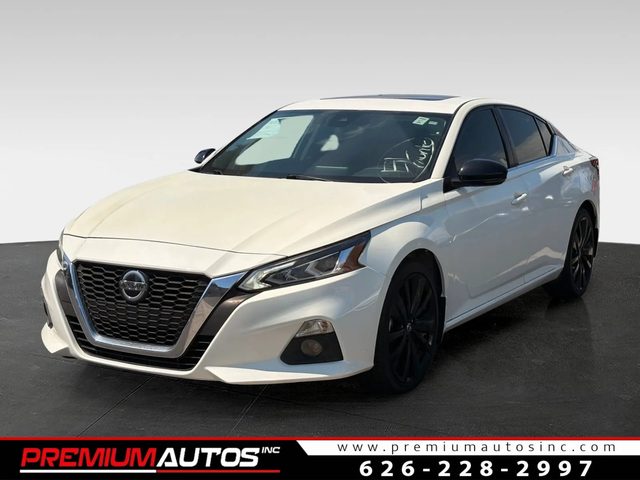 2022 Nissan Altima 2.5 SR FWD photo