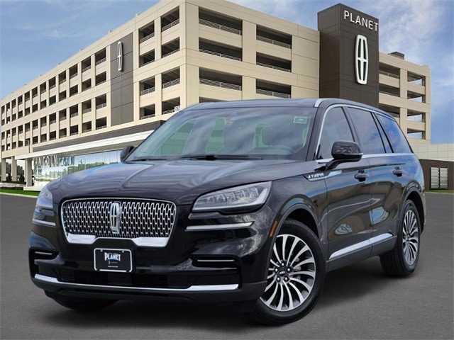 2023 Lincoln Aviator Standard RWD photo
