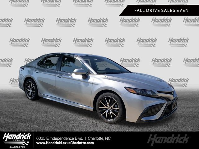 2023 Toyota Camry Hybrid SE FWD photo