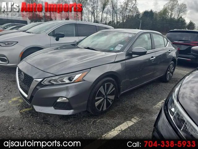 2022 Nissan Altima 2.5 SV AWD photo