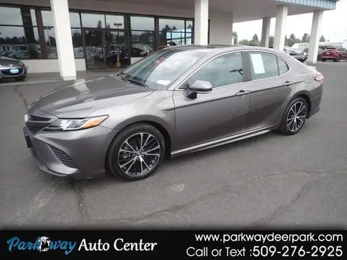 2018 Toyota Camry SE FWD photo