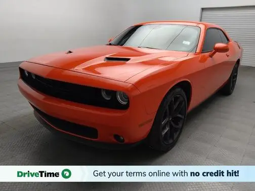 2022 Dodge Challenger SXT RWD photo