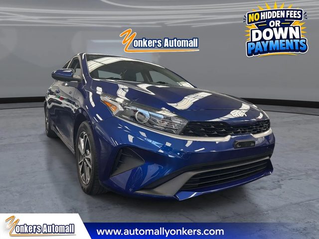 2023 Kia Forte LXS FWD photo