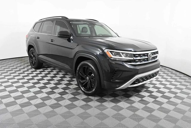 2023 Volkswagen Atlas 3.6L V6 SE w/Technology FWD photo