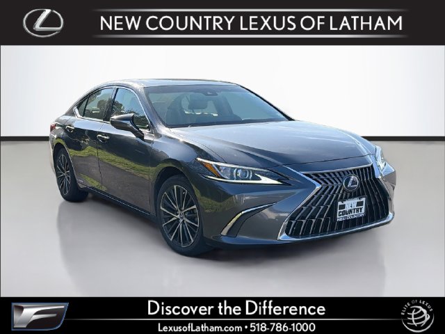 2022 Lexus ES ES 300h FWD photo