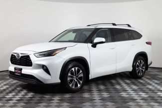 2022 Toyota Highlander XLE FWD photo