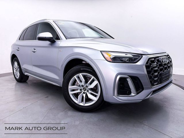 2022 Audi Q5 S line Premium AWD photo