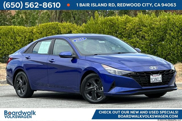2023 Hyundai Elantra SEL FWD photo