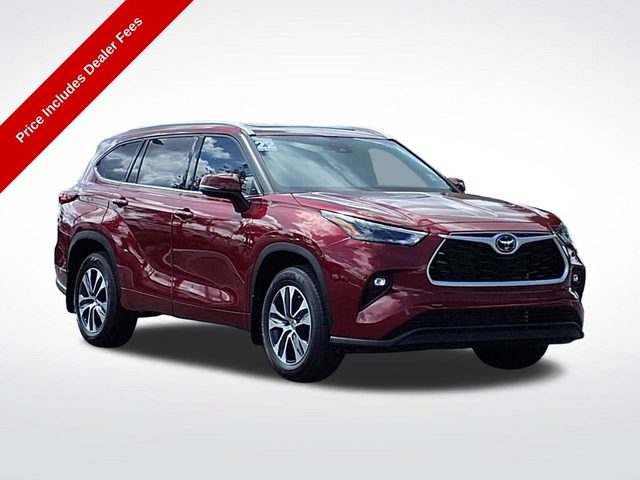 2022 Toyota Highlander XLE AWD photo