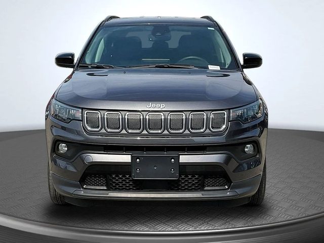 2022 Jeep Compass Latitude 4WD photo