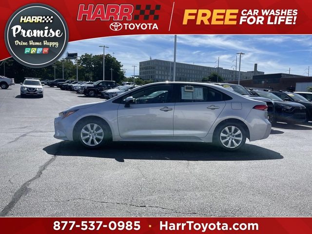 2020 Toyota Corolla LE FWD photo