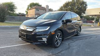 2018 Honda Odyssey Elite FWD photo