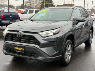 2022 Toyota RAV4 XLE AWD photo