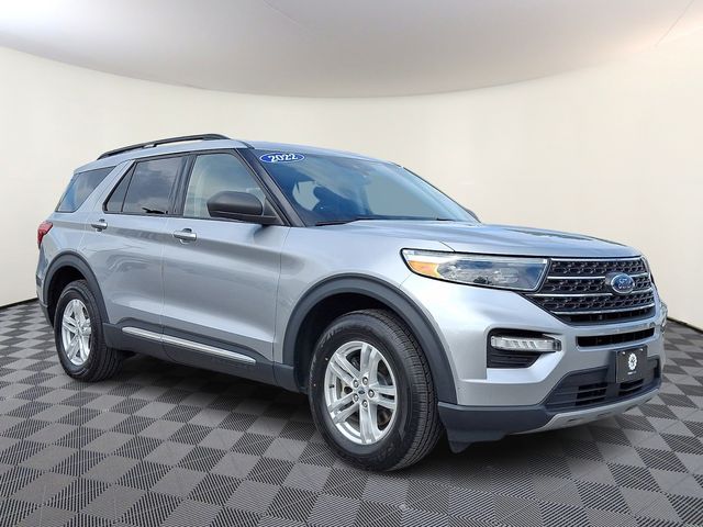 2022 Ford Explorer XLT 4WD photo