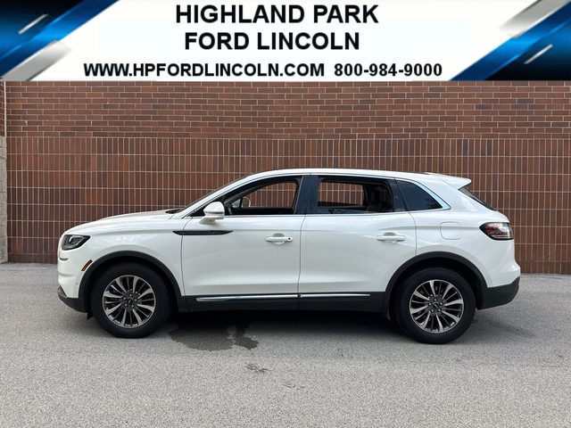 2022 Lincoln Nautilus Reserve AWD photo