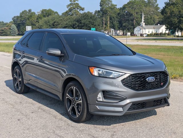 2022 Ford Edge ST AWD photo