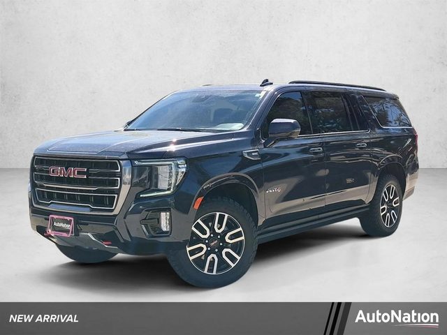 2023 GMC Yukon XL AT4 4WD photo