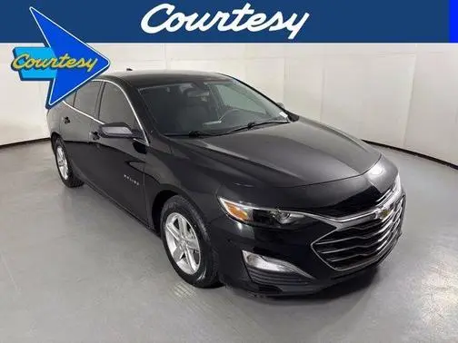 2022 Chevrolet Malibu LS FWD photo