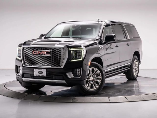 2023 GMC Yukon XL Denali 4WD photo