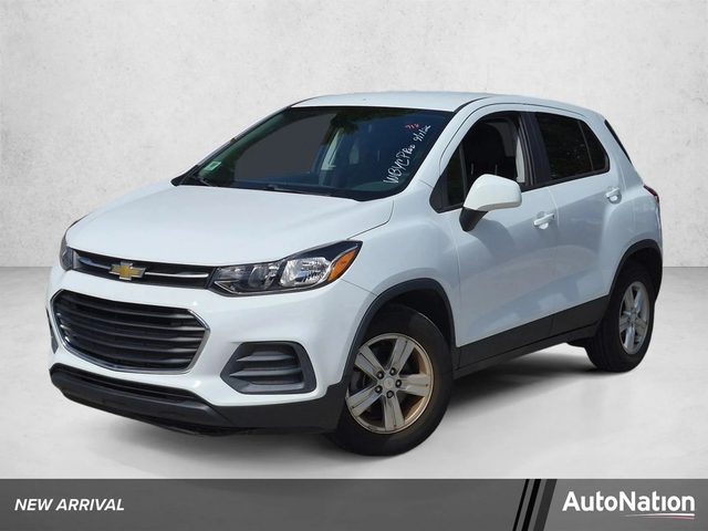 2022 Chevrolet Trax LS FWD photo