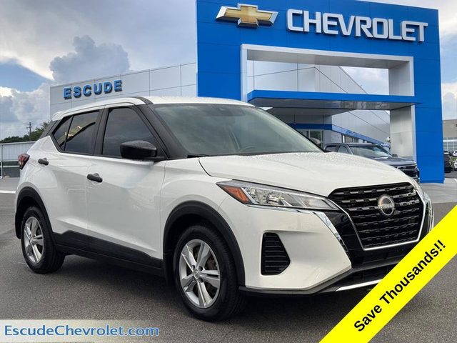 2023 Nissan Kicks S FWD photo